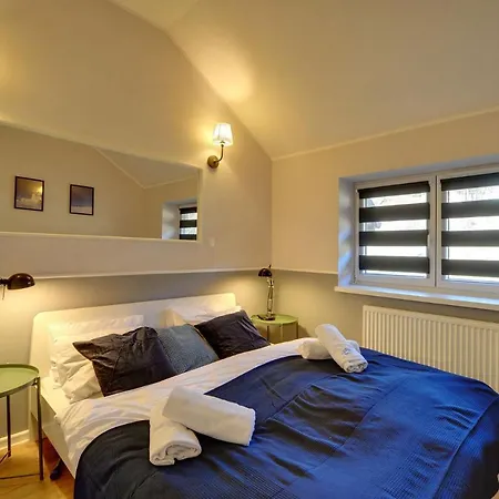 Invest Perla B12 * 스클라르스카포렘바